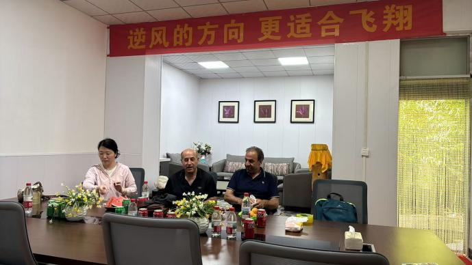 Iranian Clients Visit Factory for Tape and Stretch Film Cooperation Inspection